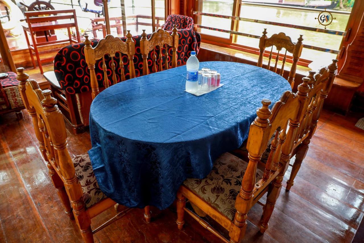 קומרקום Grand Villa Houseboat מראה חיצוני תמונה