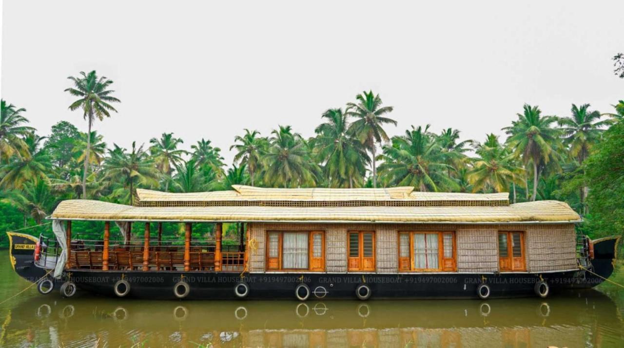 קומרקום Grand Villa Houseboat מראה חיצוני תמונה
