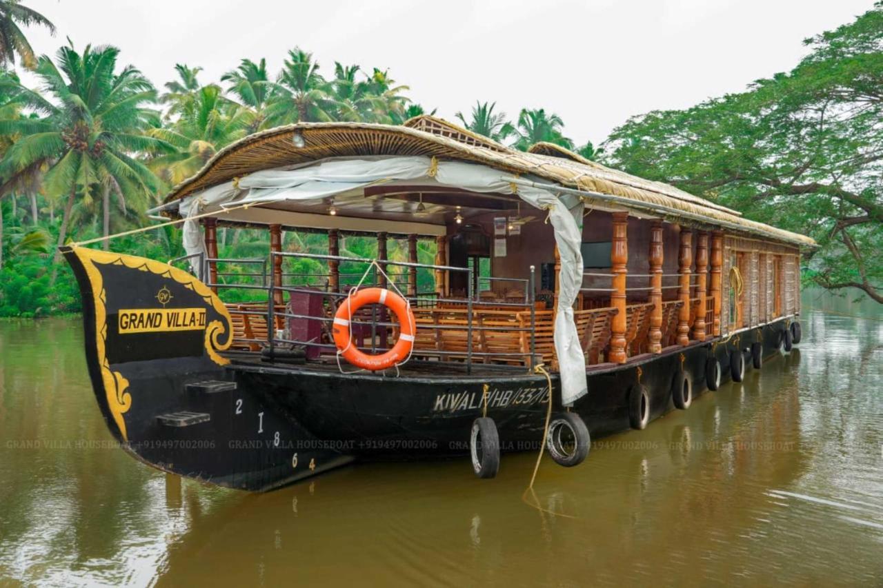 קומרקום Grand Villa Houseboat מראה חיצוני תמונה